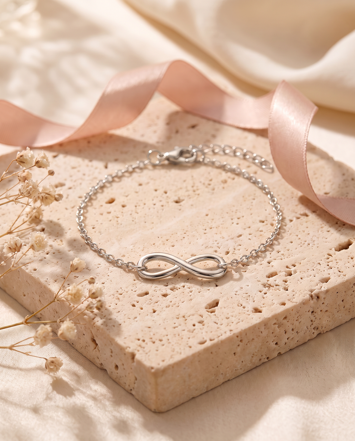 Infinity Bracelet in silver