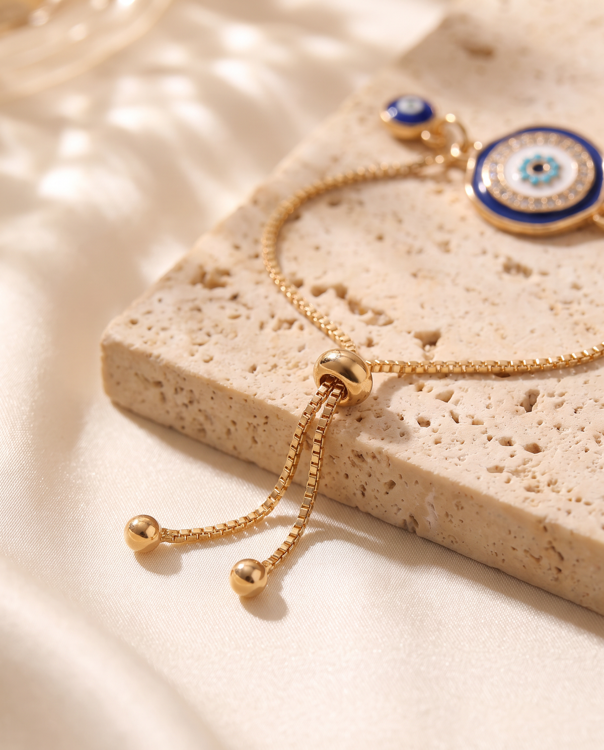 Felicia Bracelet sliding adjuster