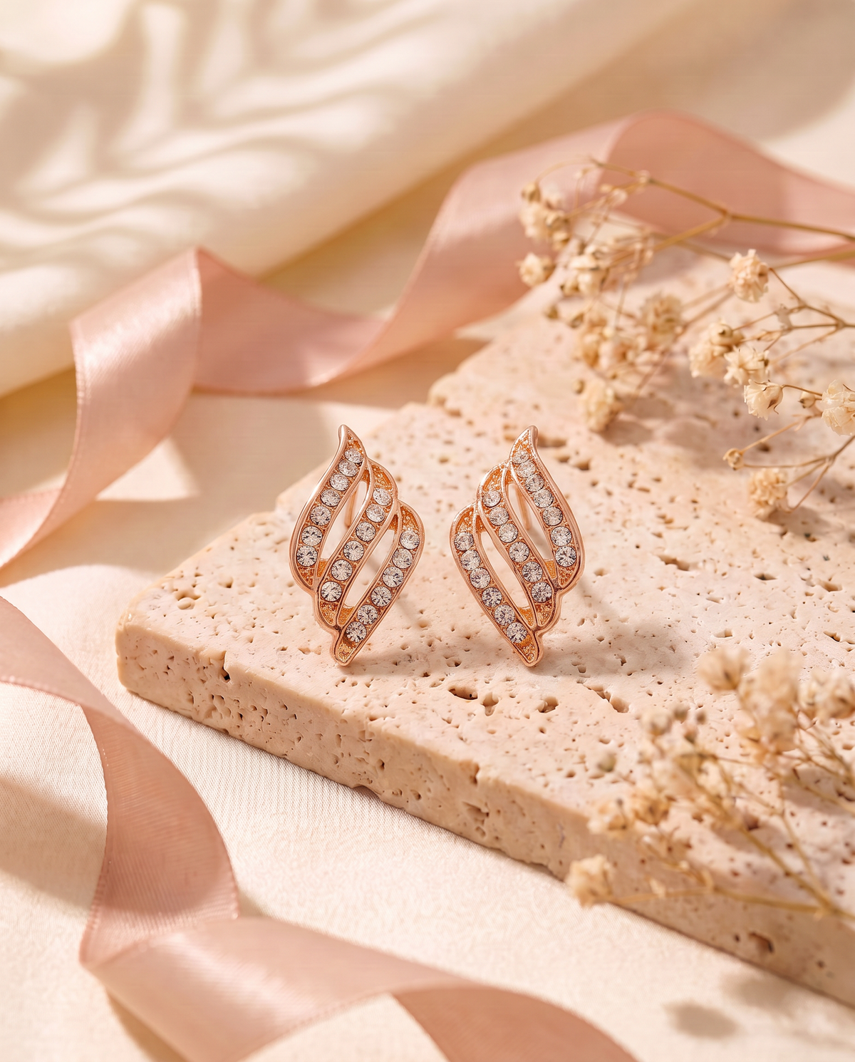 Dione Earrings in rose gold