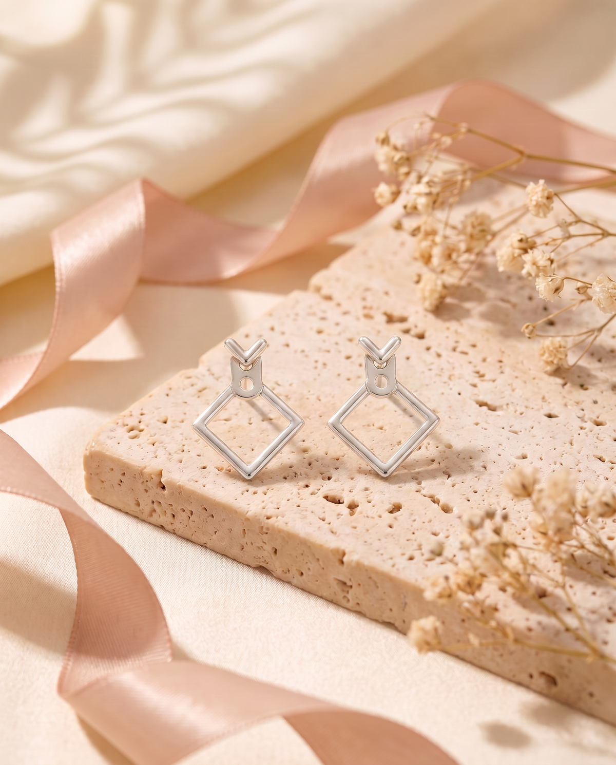 Rhea Earrings diamond in silver