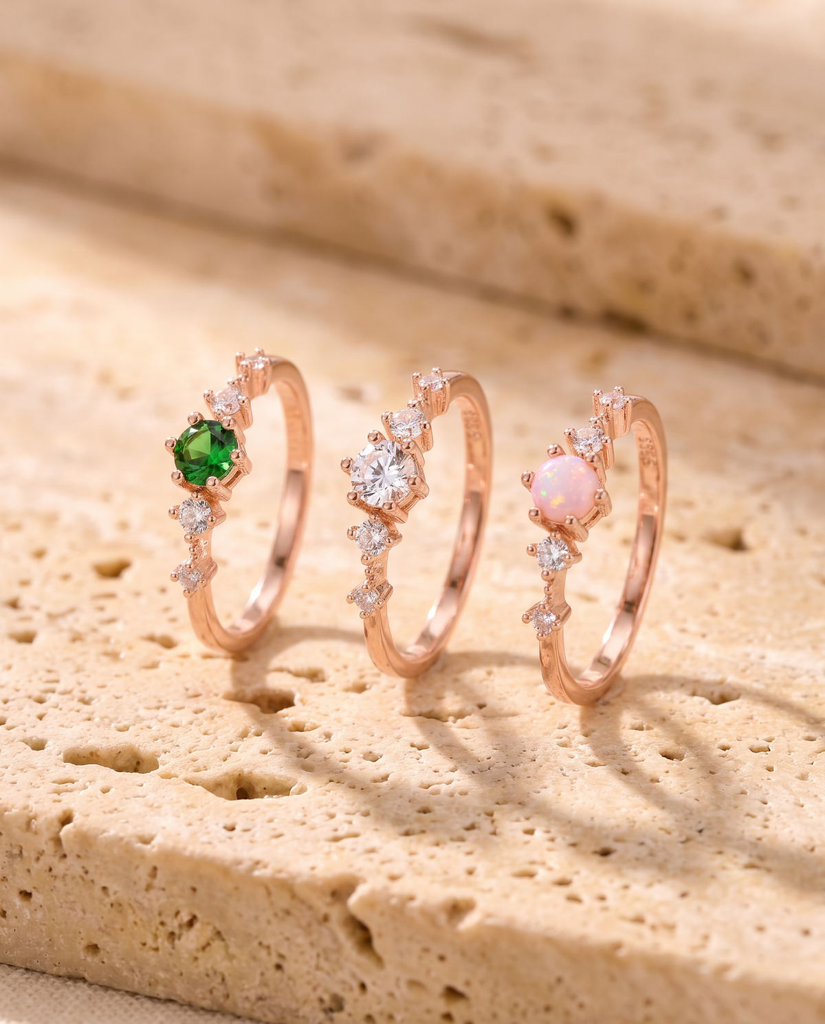 Gaia Ring in green, white and pink